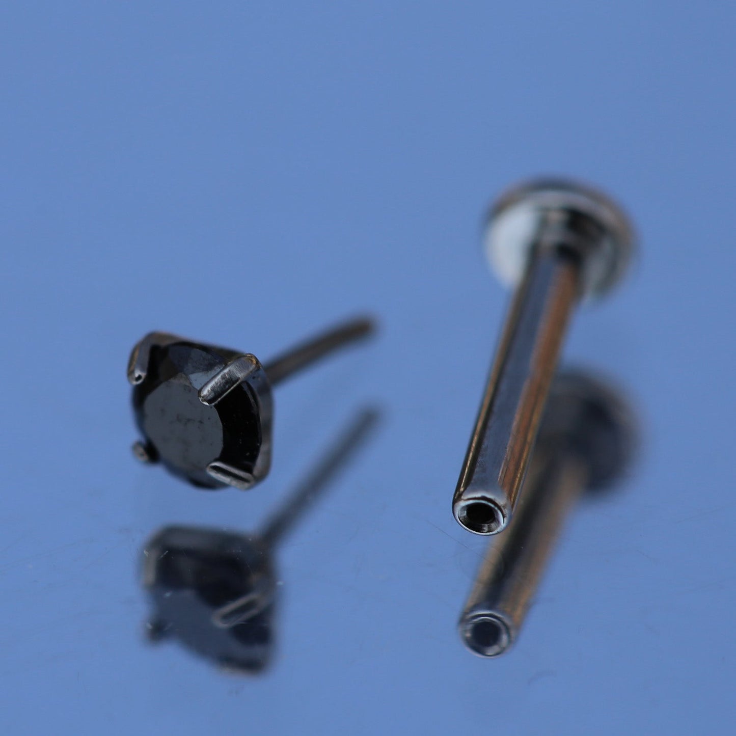 ASTM F136 Titanium Threadless Labret with CZ Gem