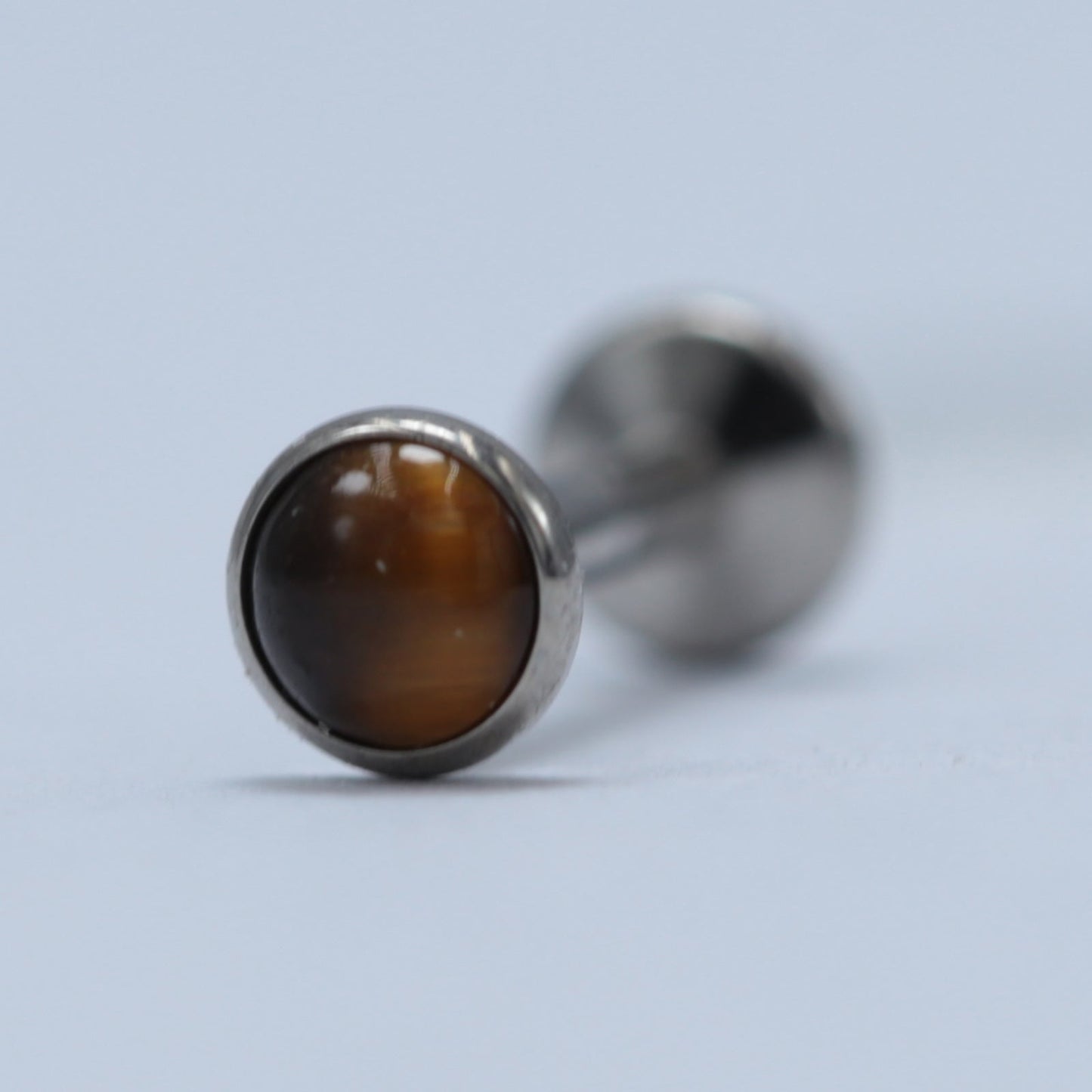16G ASTM F136 Titanium Labret Stud with Onyx