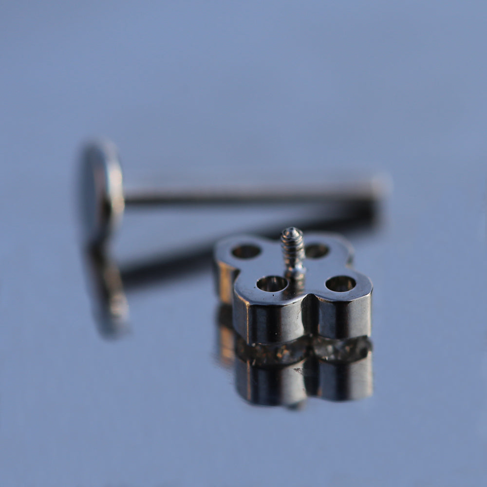 16G ASTM F136 Titanium Labret Lucky Clover