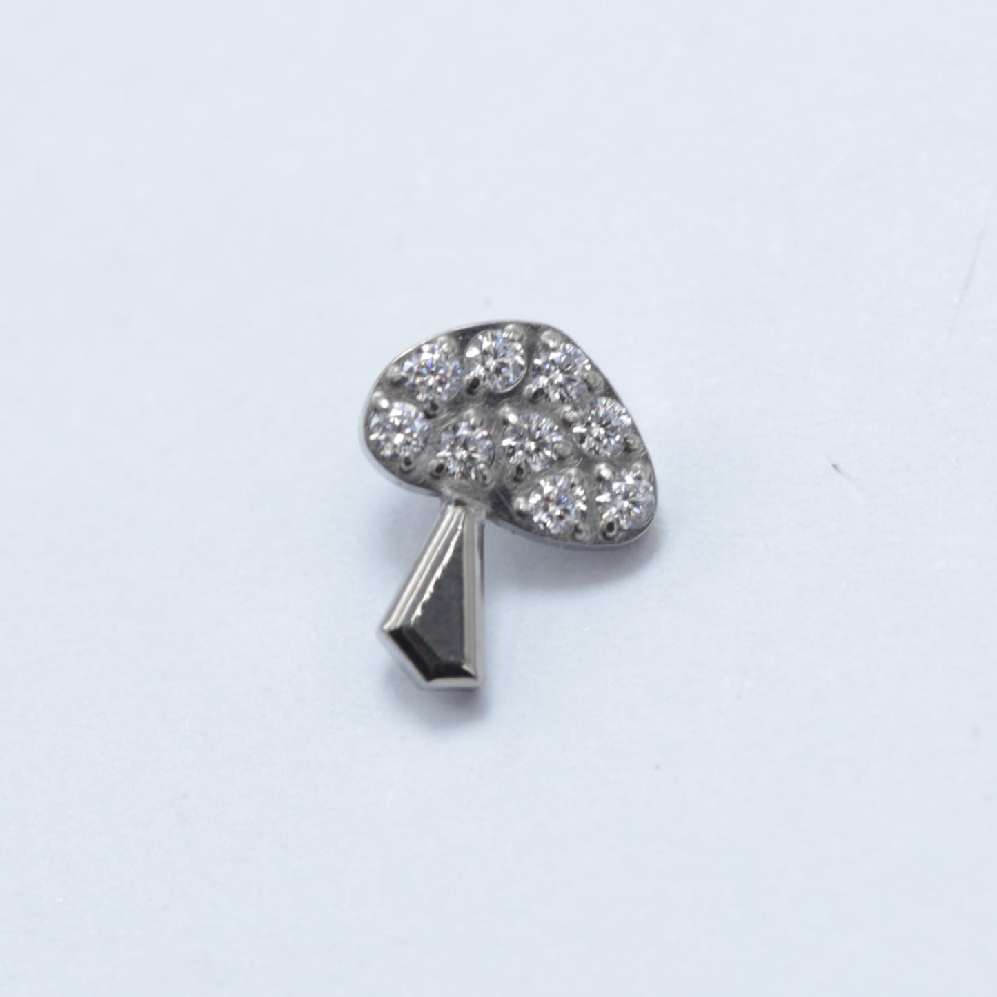 16G ASTM F136 Titanium Tree Cubic Zirconia Labret Stud