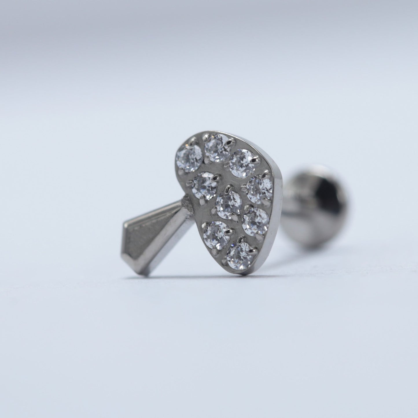 16G ASTM F136 Titanium Tree Cubic Zirconia Labret Stud