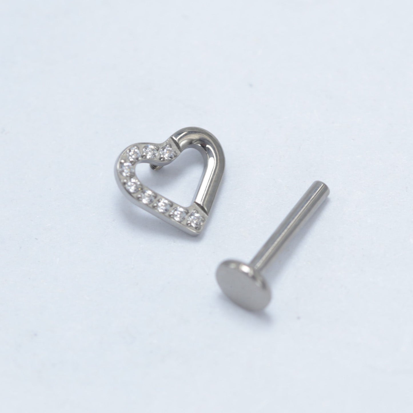 16G ASTM F136 Titanium Heart Cubic Zirconia Labret Stud