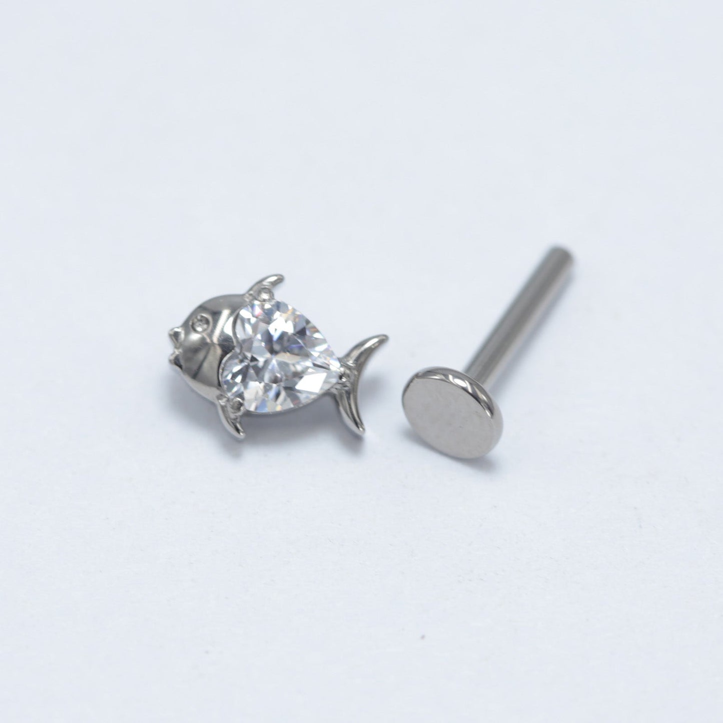16G ASTM F136 Titanium Labret Stud Fish