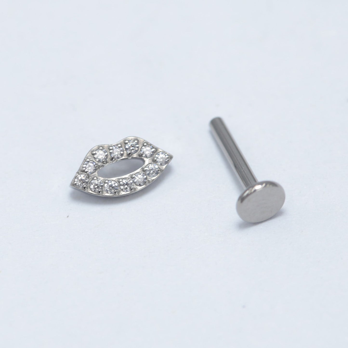 16G ASTM F136 Titanium Mouth Labret Stud Cubic Zirconia