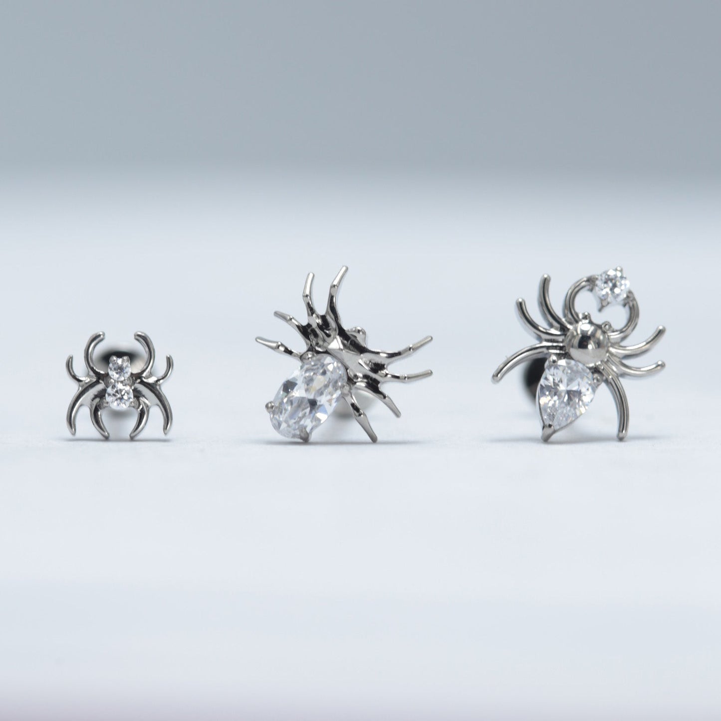 16G ASTM F136 Titanium Spider Labret Stud