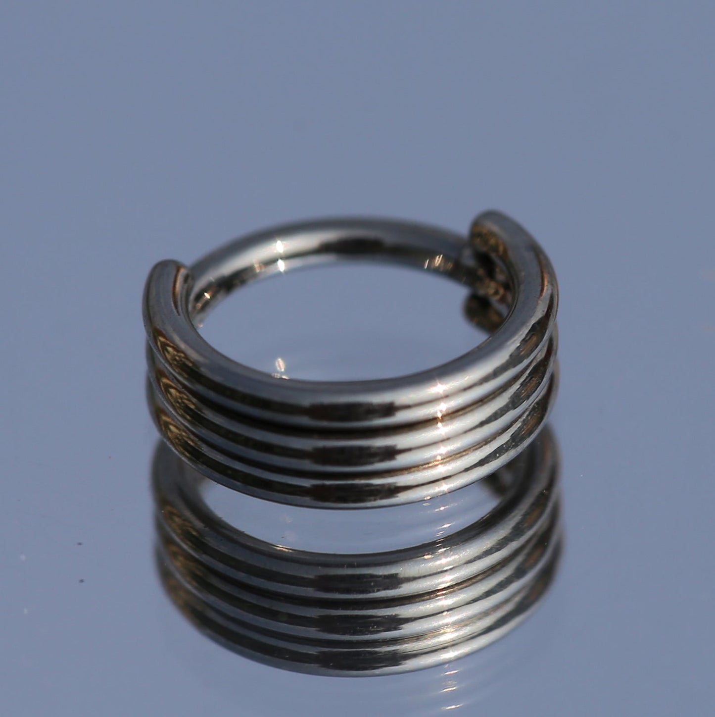 16G ASTM F136 Titanium Hinged Segment Ring Clicker Triple Ring