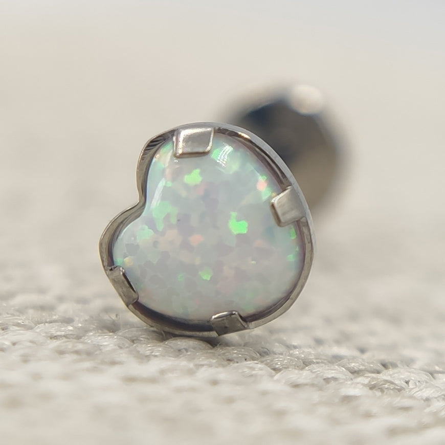 16G ASTM F136 Titanium Heart Opal Labret
