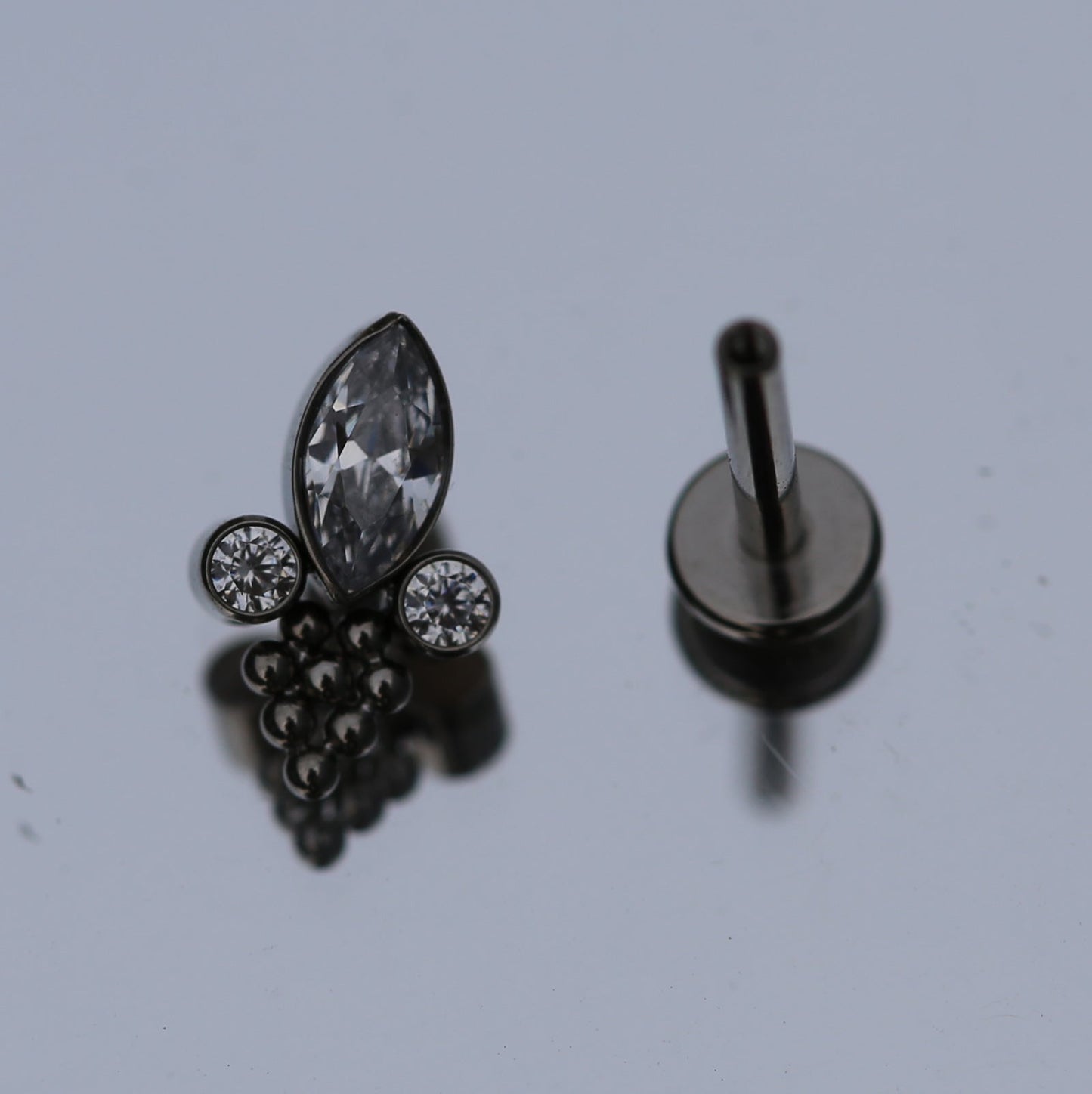 16G ASTM F136 Titanium Internal Thread Labret Stud Piercing