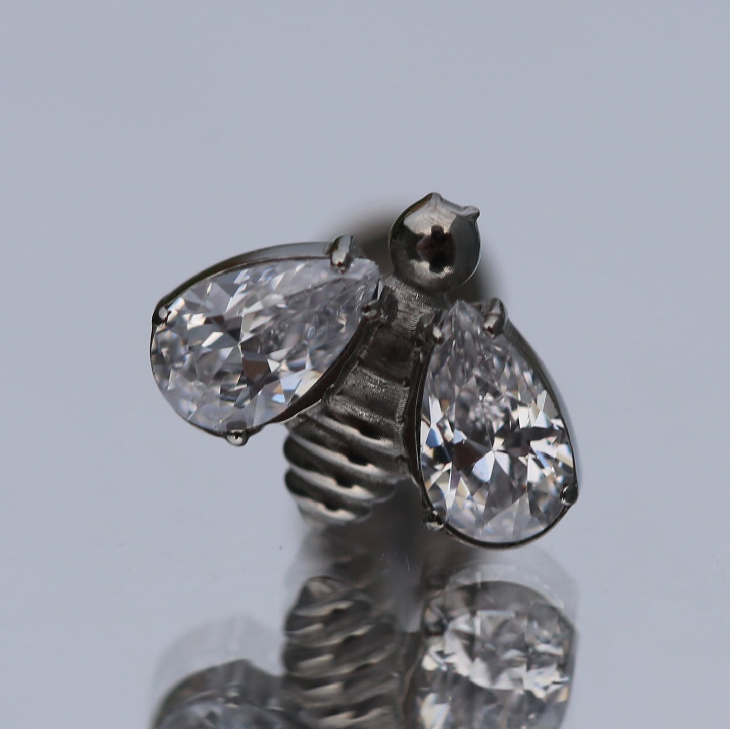 16G ASTM F136 Titanium Internal Thread White CZ Bee Labret Piercing Stud