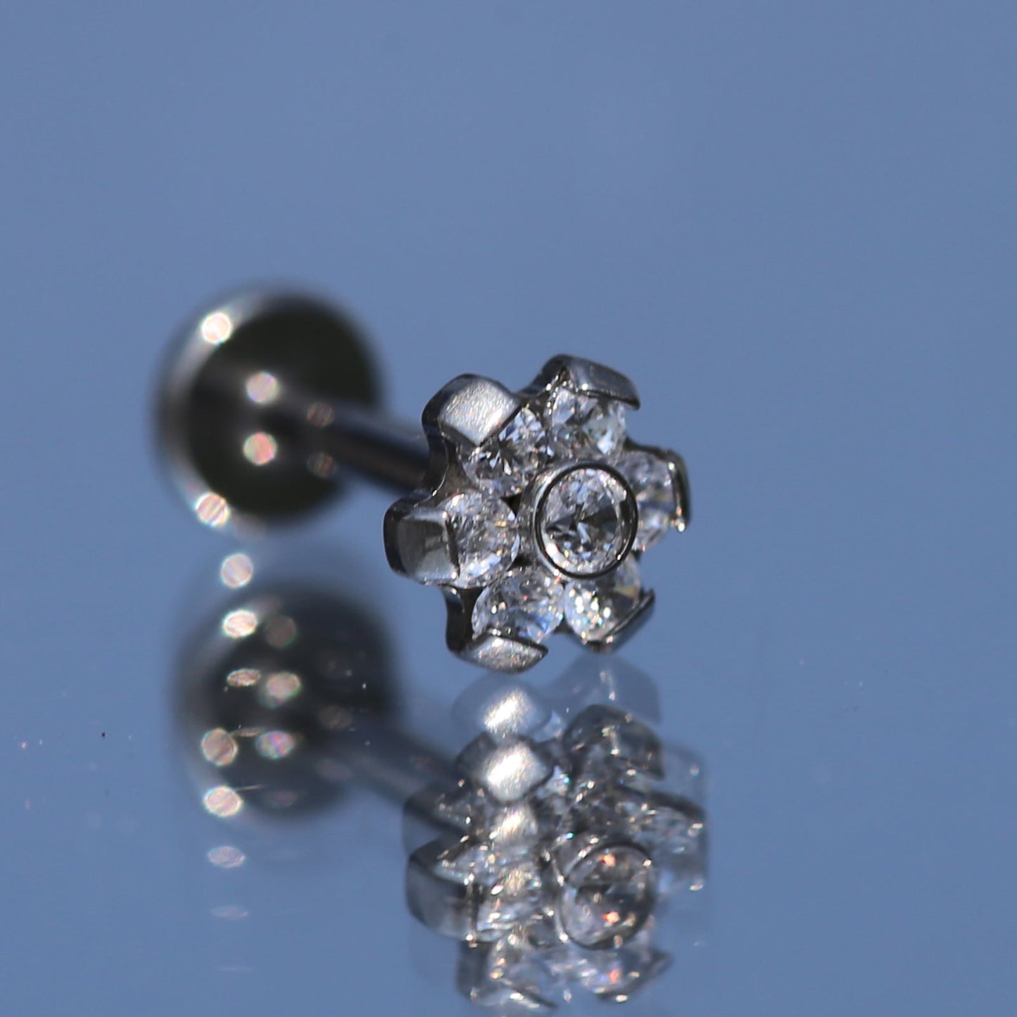 16G 18G ASTM F136 Titanium Threadless Labret Flower CZ Opal