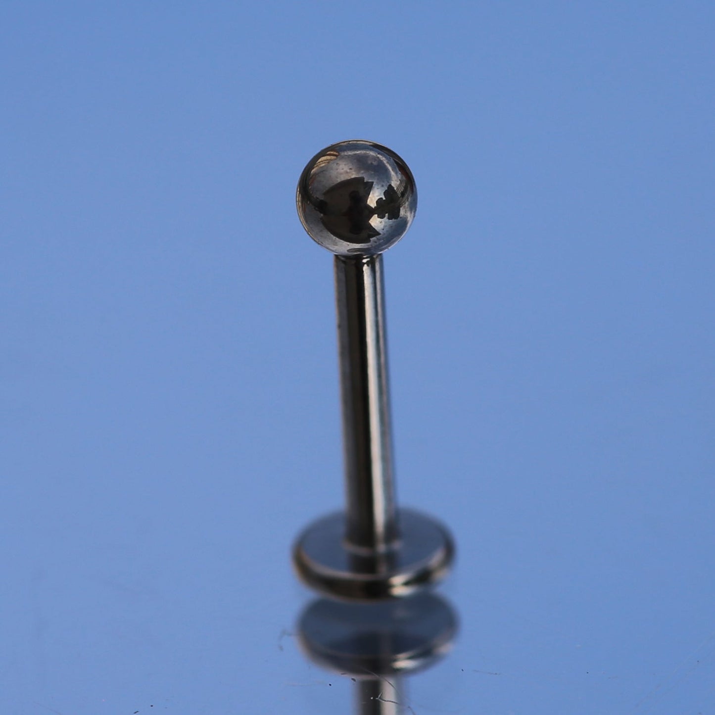 16G 18G ASTM F136 Titanium Threadless Labret Ball