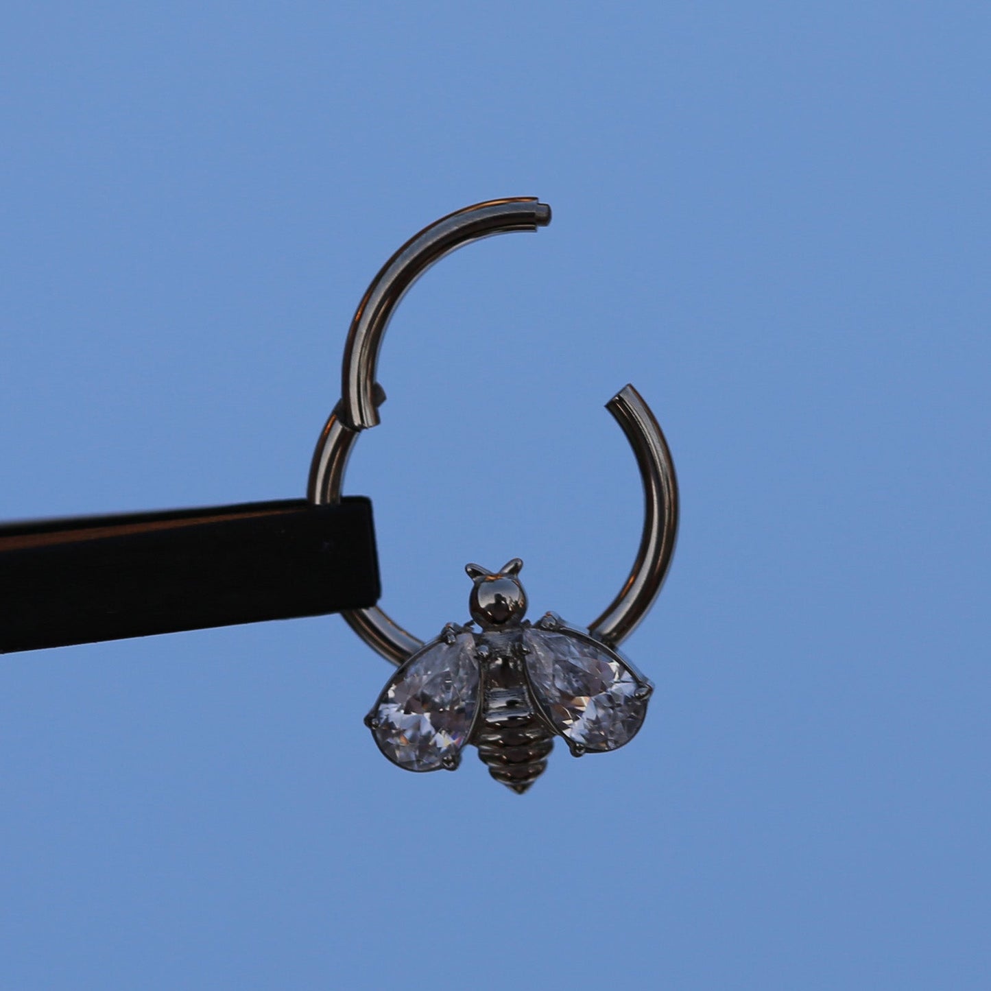 16G ASTM F136 Titanium Bee CZ Septum Clicker