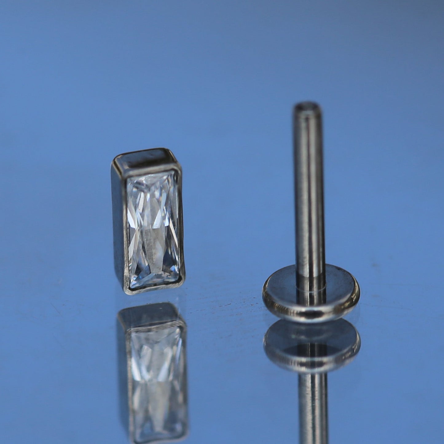 16G ASTM F136 Titanium Rectangle CZ Labret Stud