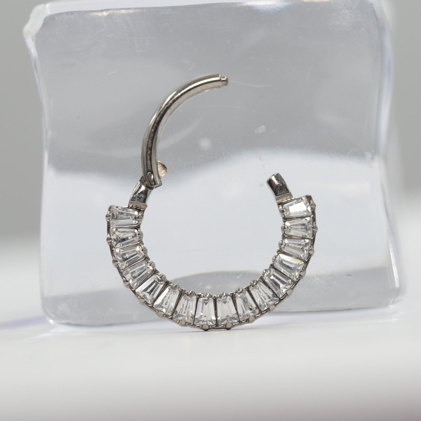 16G ASTM F136 Titanium Septum Clicker Ring