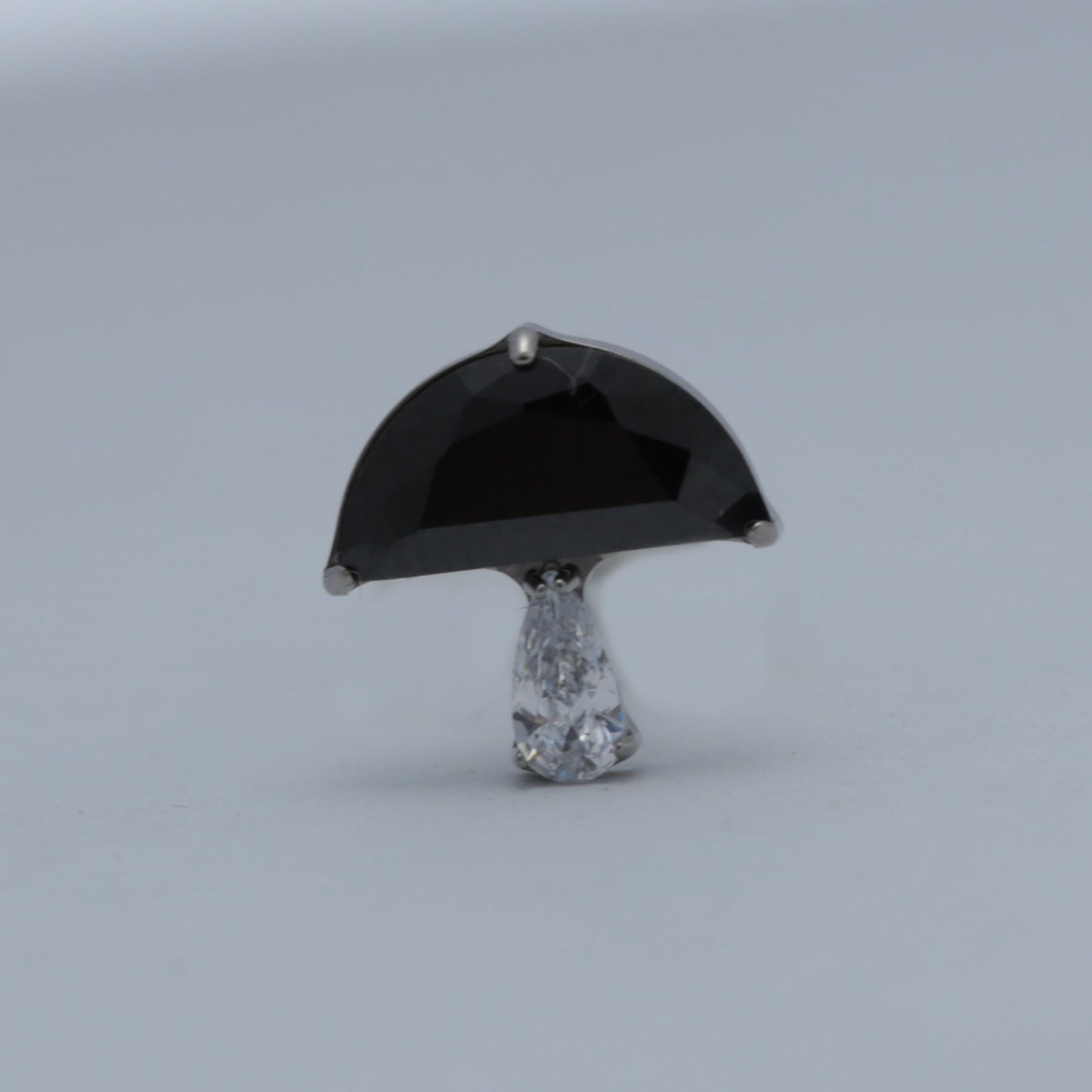 16G ASTM F136 Titanium Internal Thread Mushroom Labret Stud