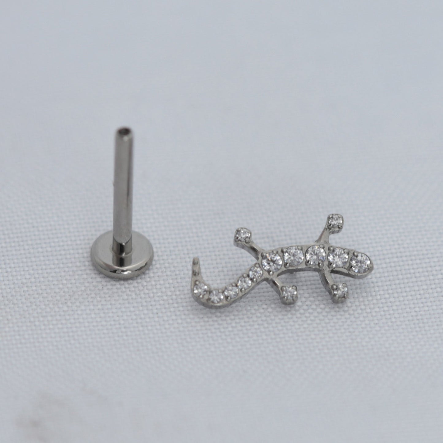 16G ASTM F136 Titanium Labret Stud Lizard CZ