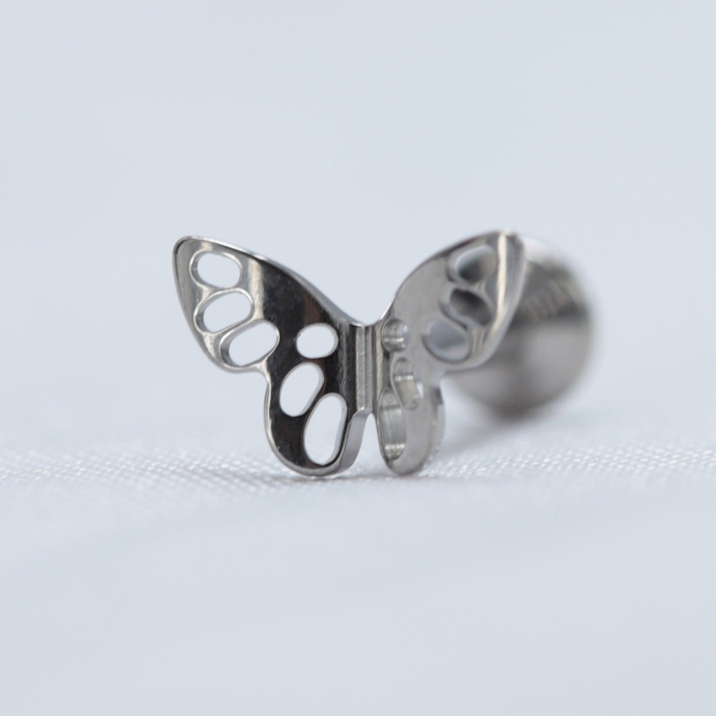 16G ASTM F136 Titanium Butterfly Labret Stud Internal Threaded