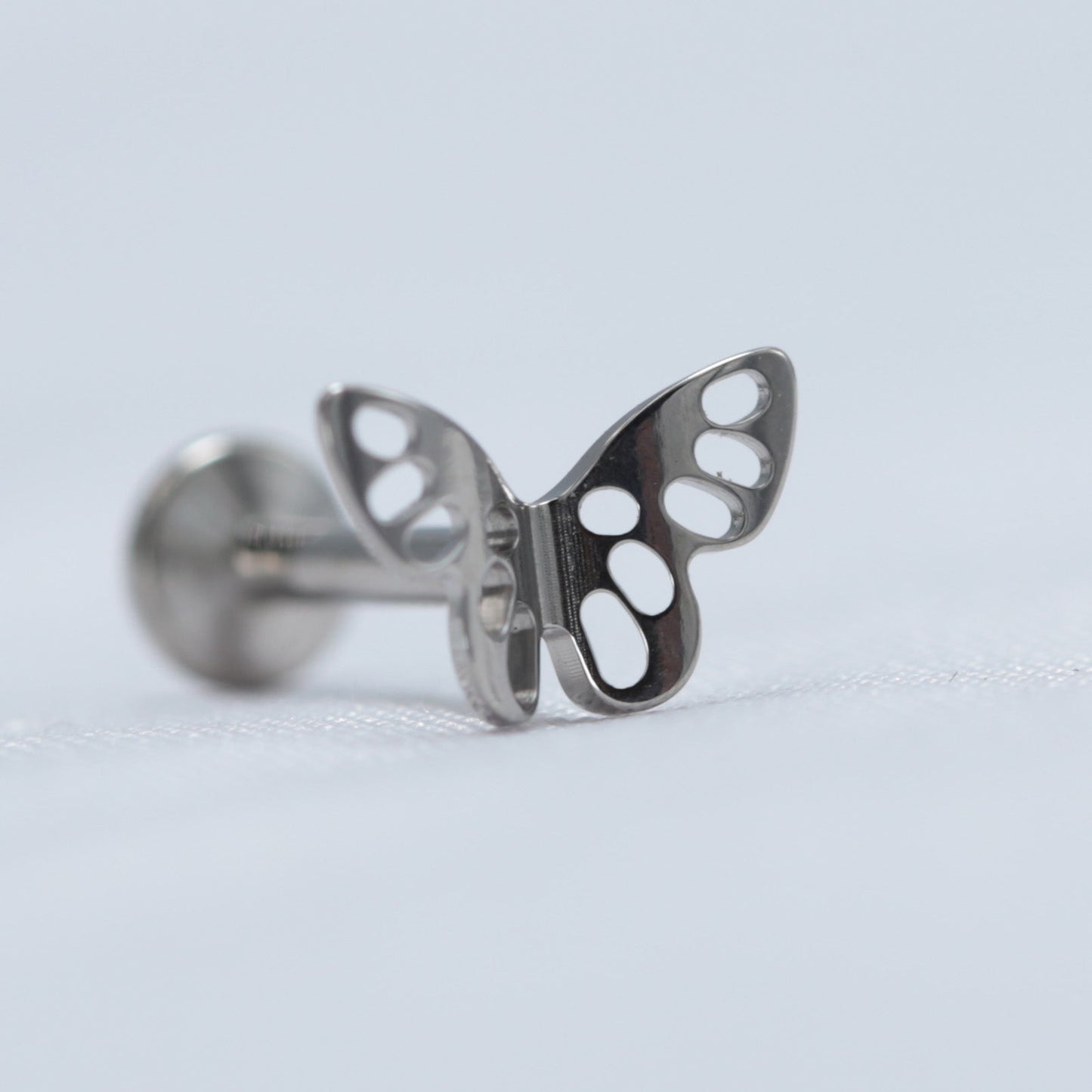 16G ASTM F136 Titanium Butterfly Labret Stud Internal Threaded