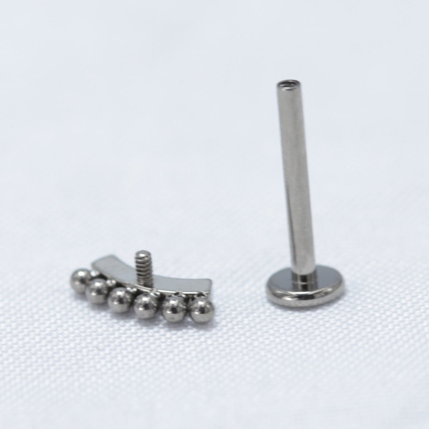 16G ASTM F136 Titanium Labret Stud Internal Threaded